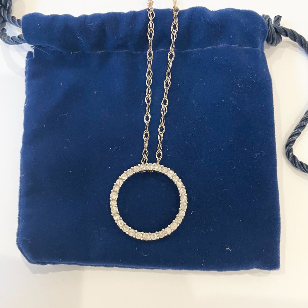 14K Gold and Natural Diamond Circle Pendant made in Italy